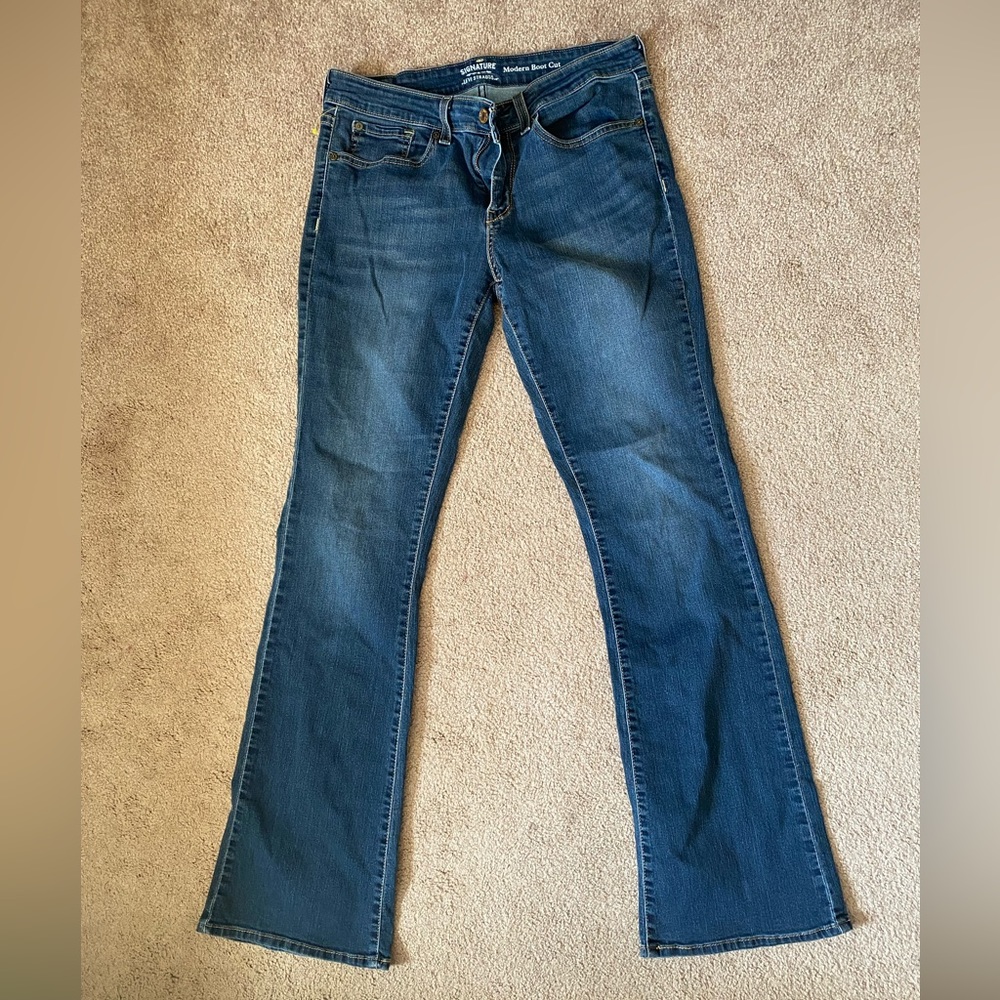 Levi woman’s bootcut jean